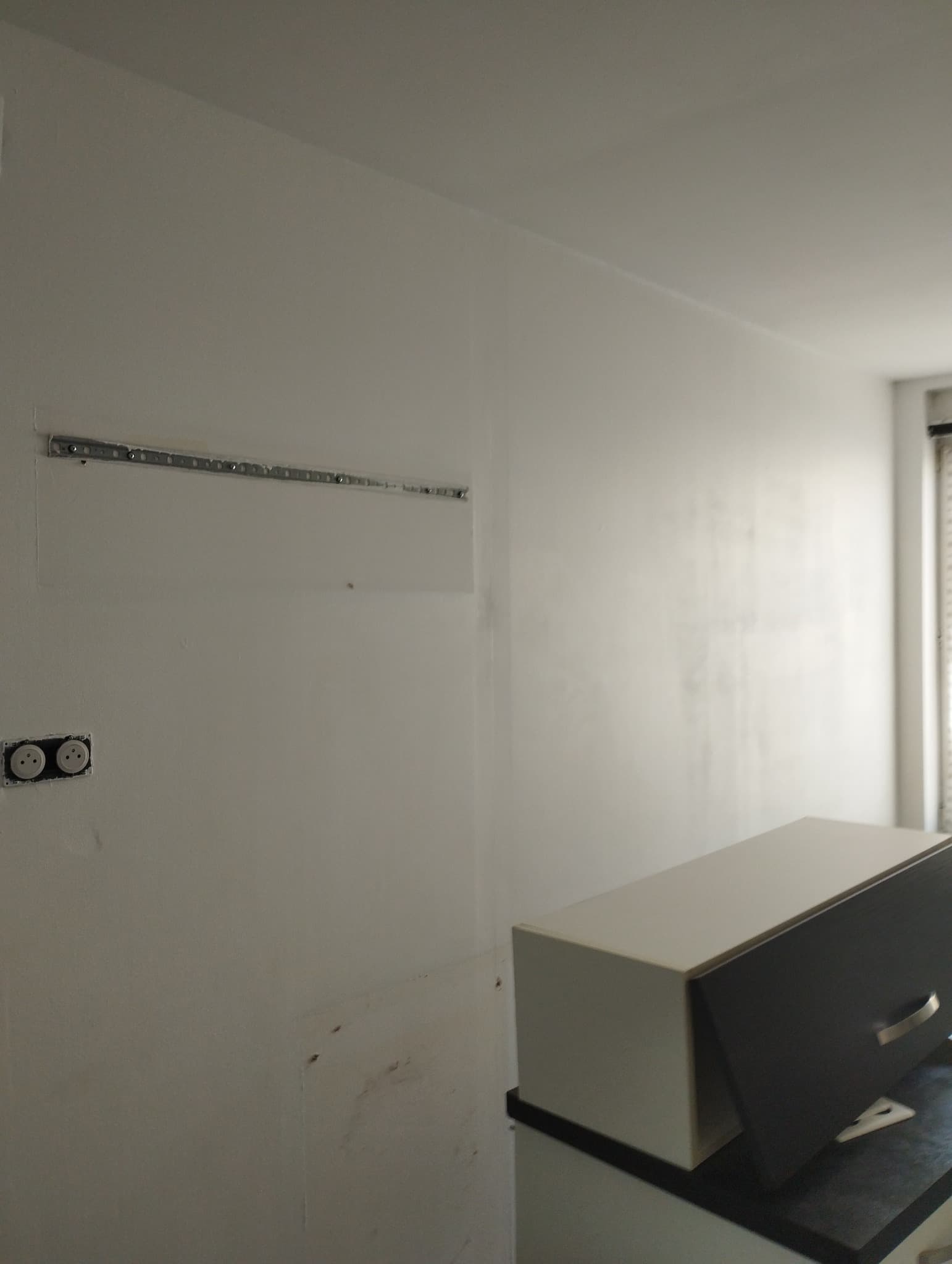 Mur décoratif posé en collaboration - Metz - Avant